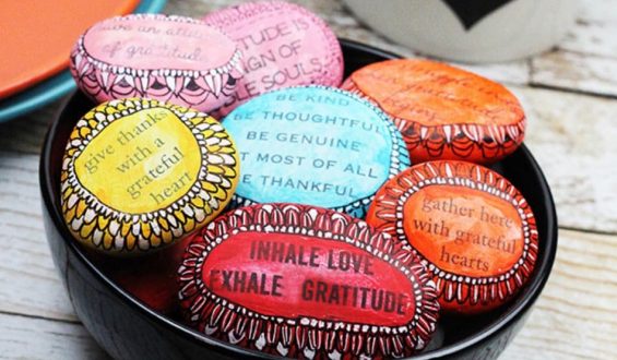 Book Themed Activities – Gratitude Rocks