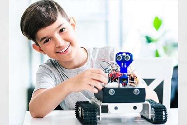 child building blocks Artificial Intelligence